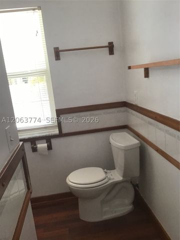 429 49th St, West Palm Beach, FL 33407