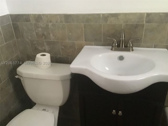 429 49th St, West Palm Beach, FL 33407