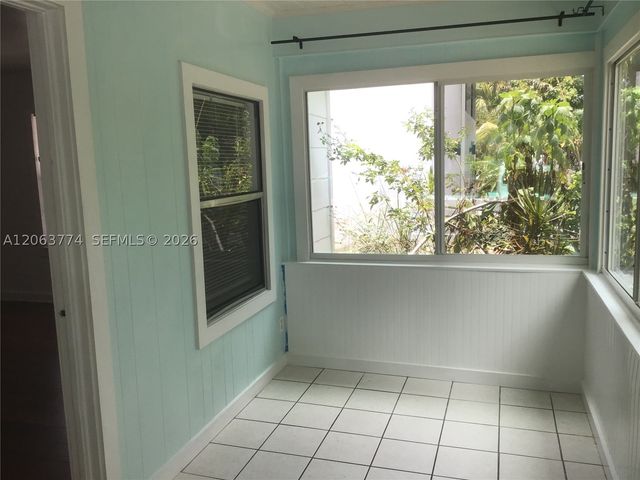 429 49th St, West Palm Beach, FL 33407