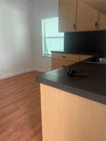 429 49th St, West Palm Beach, FL 33407
