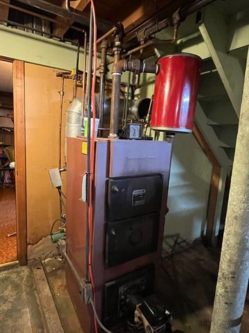 46 Cherry St, Newton, MA 02465
