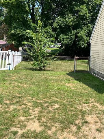46 Cherry St, Newton, MA 02465