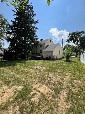 46 Cherry St, Newton, MA 02465