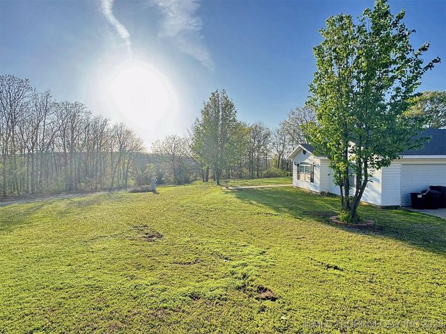 7840 W Wildflower Lane, Hulbert, OK 74441