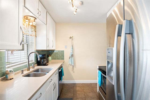 527 MERIDALE AVENUE, Orlando, FL 32803