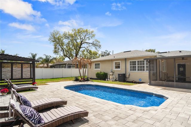 527 MERIDALE AVENUE, Orlando, FL 32803