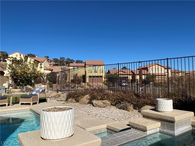 24 Cerchio Centrale, Henderson, NV 89011