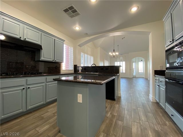 24 Cerchio Centrale, Henderson, NV 89011