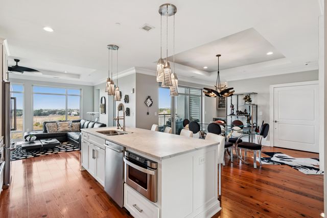 155 Wingo Way 467, Mount Pleasant, SC 29464