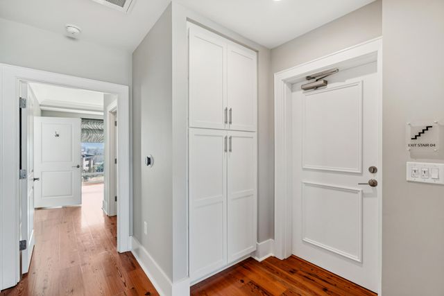 155 Wingo Way 467, Mount Pleasant, SC 29464