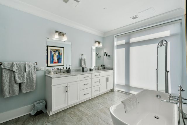 155 Wingo Way 467, Mount Pleasant, SC 29464