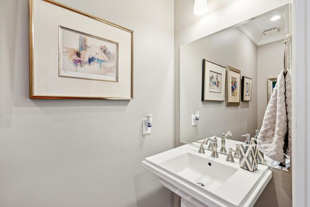 155 Wingo Way 467, Mount Pleasant, SC 29464