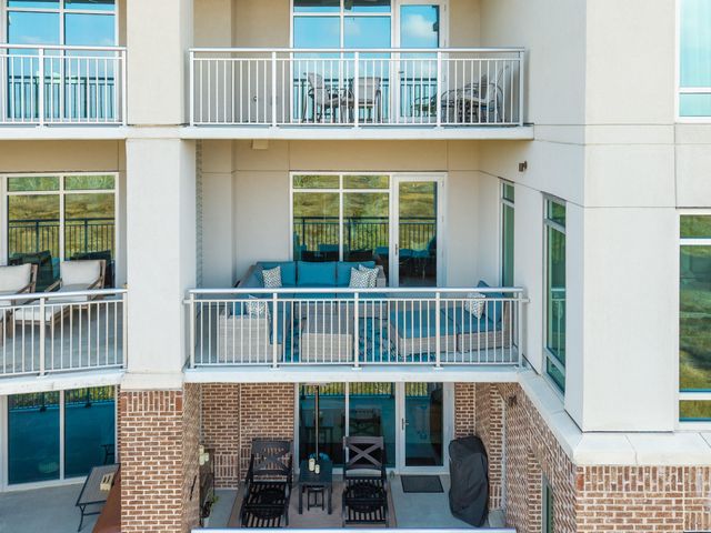 155 Wingo Way 467, Mount Pleasant, SC 29464