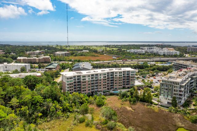 155 Wingo Way 467, Mount Pleasant, SC 29464