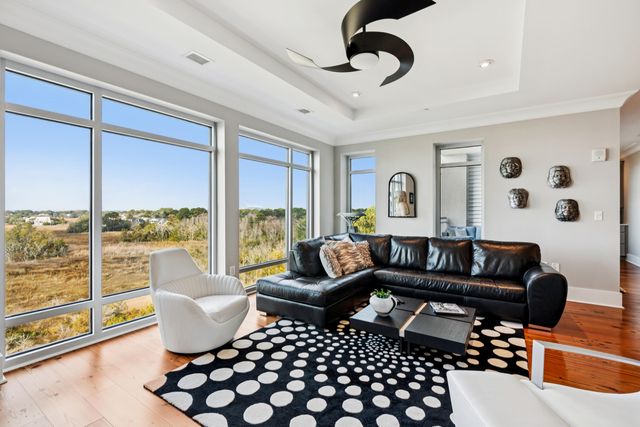 155 Wingo Way 467, Mount Pleasant, SC 29464