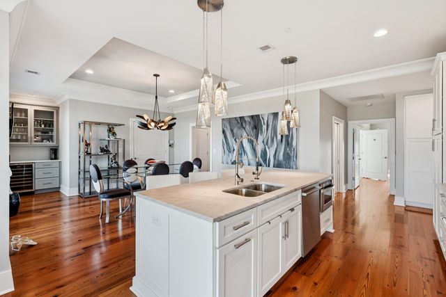 155 Wingo Way 467, Mount Pleasant, SC 29464