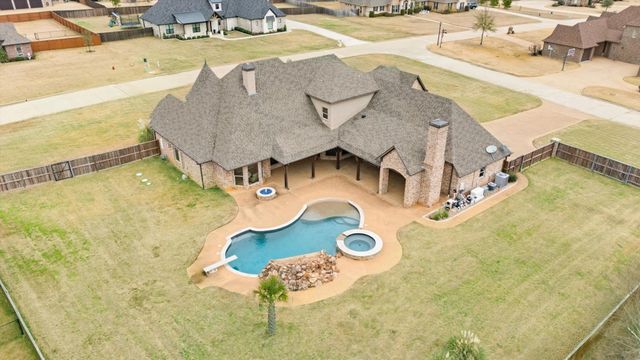 165 Abby Gail Dr., Longview, TX 75605