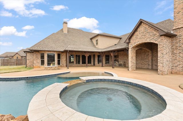 165 Abby Gail Dr., Longview, TX 75605