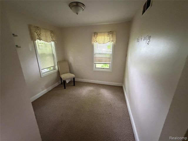 16304 E 10 Mile Road, Eastpointe, MI 48021
