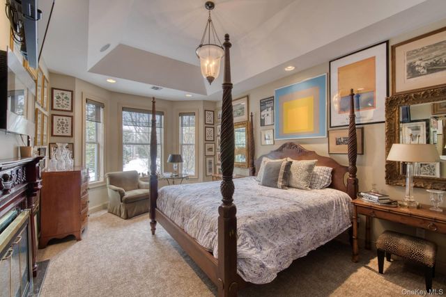 135 Chopin Place, Eastport, NY 11941