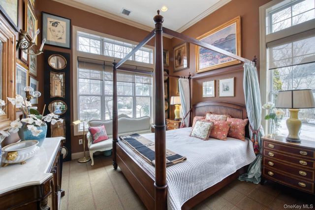 135 Chopin Place, Eastport, NY 11941