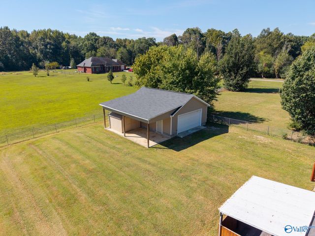 3742 Elkwood Section Road, Toney, AL 35773