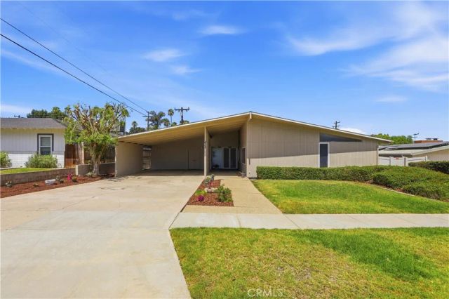 625 Lancer, Corona, CA 92879