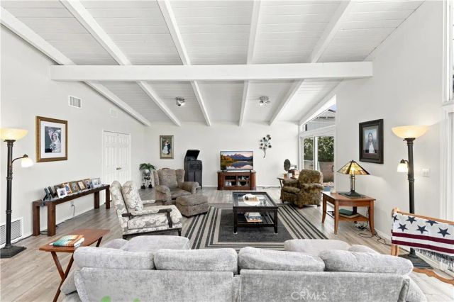 625 Lancer, Corona, CA 92879