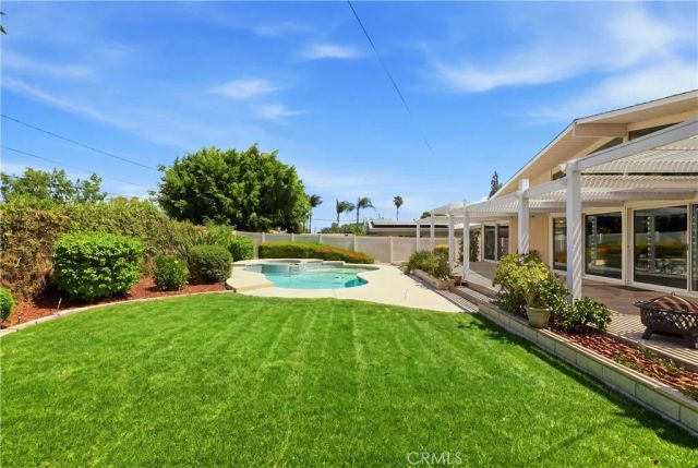 625 Lancer, Corona, CA 92879