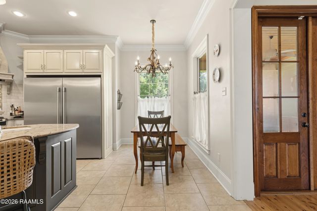 1044 Angelwood Circle, Breaux Bridge, LA 70517