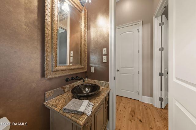 1044 Angelwood Circle, Breaux Bridge, LA 70517
