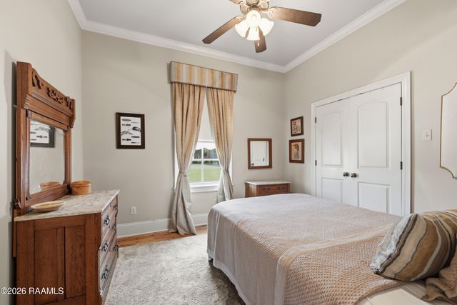 1044 Angelwood Circle, Breaux Bridge, LA 70517