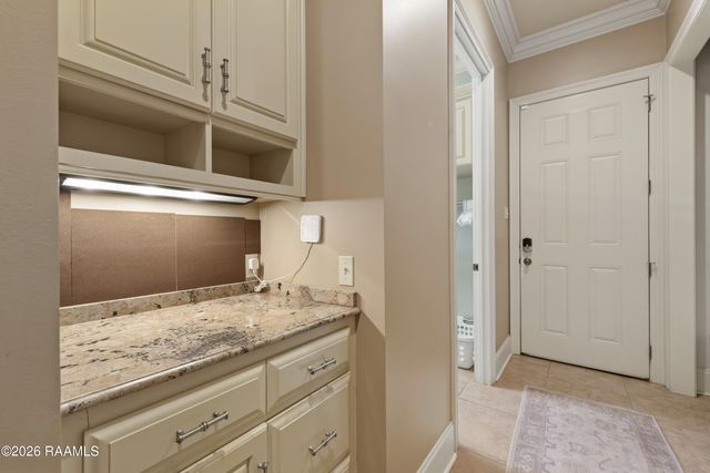 1044 Angelwood Circle, Breaux Bridge, LA 70517