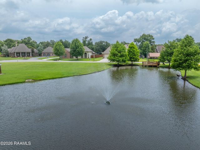 1044 Angelwood Circle, Breaux Bridge, LA 70517