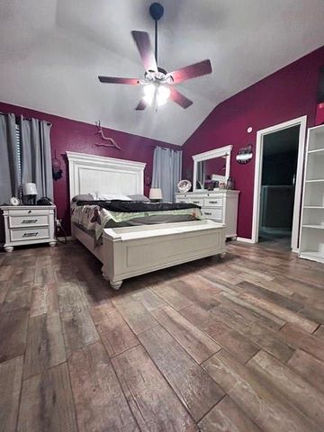 600 Spruce Dr, Conroe, TX 77302