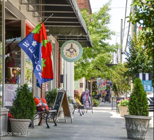 322 Eastwood Drive, Wallace, NC 28466
