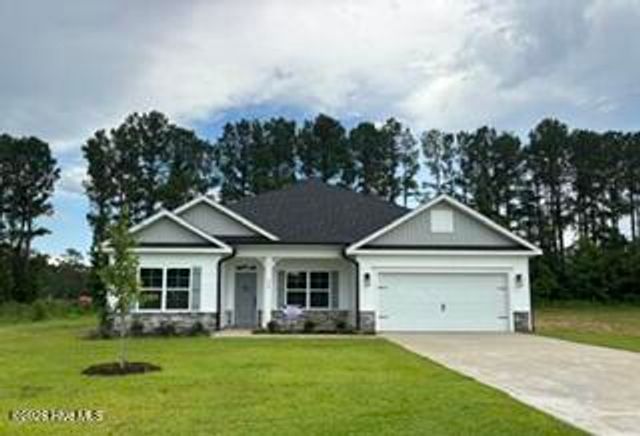 322 Eastwood Drive, Wallace, NC 28466