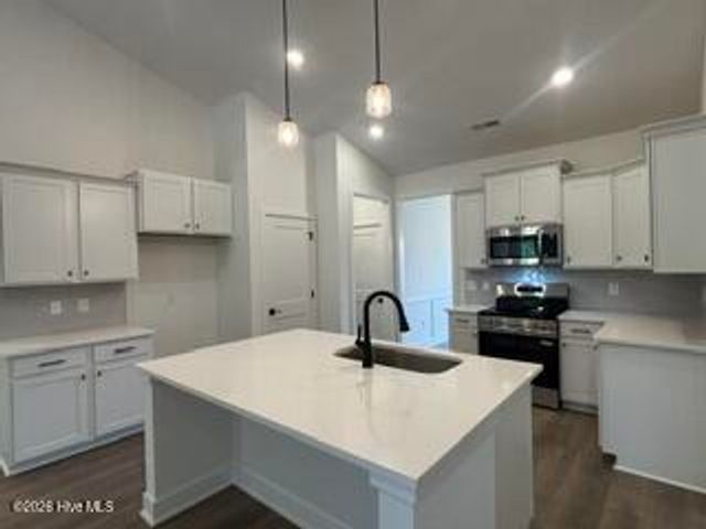 322 Eastwood Drive, Wallace, NC 28466