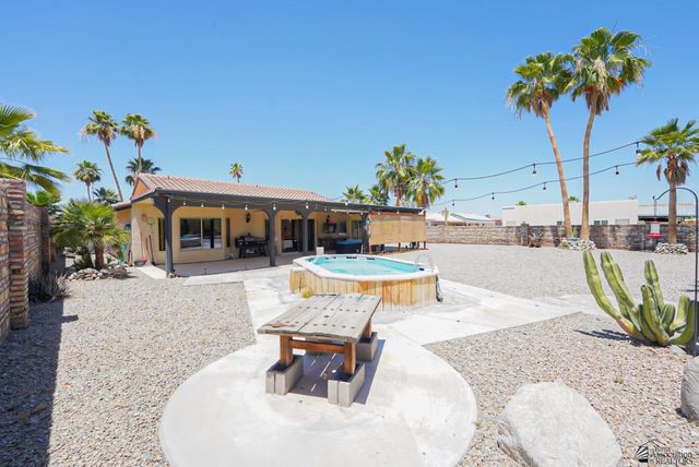 13219 S Driftwood Dr, Yuma, AZ 85367