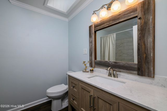 321 Riverside Drive, New Bern, NC 28560