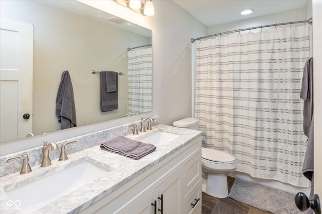 11338 Emmanuel Court, Fishers, IN 46038