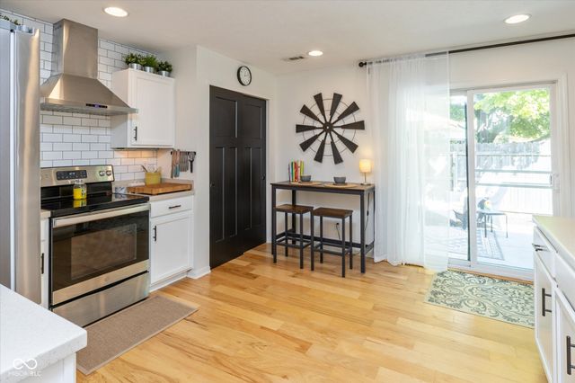 11338 Emmanuel Court, Fishers, IN 46038