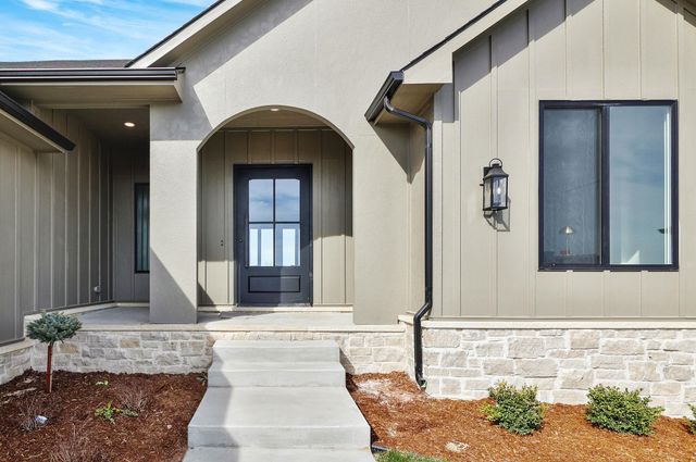 3243 N Bedford St, Wichita, KS 67226