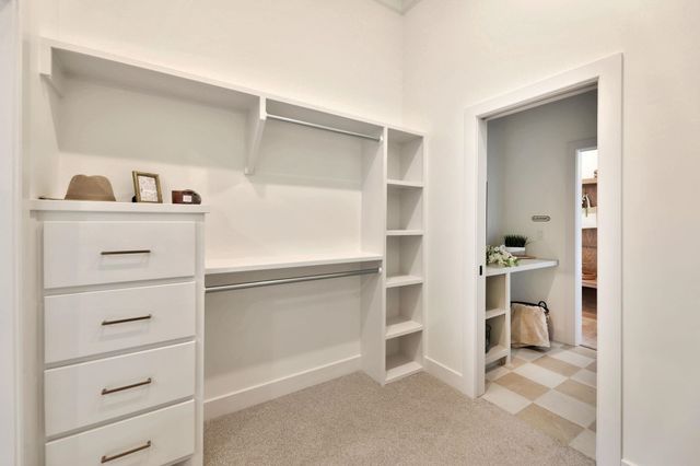 3243 N Bedford St, Wichita, KS 67226