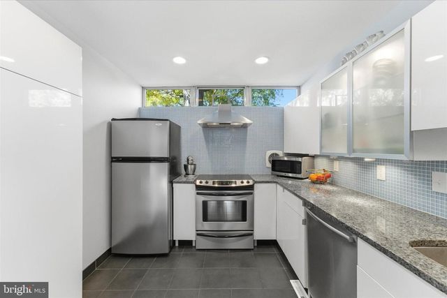 1378 4TH ST SW, Washington, DC 20024