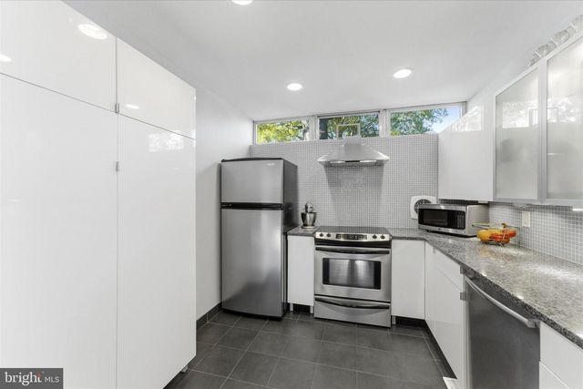 1378 4TH ST SW, Washington, DC 20024