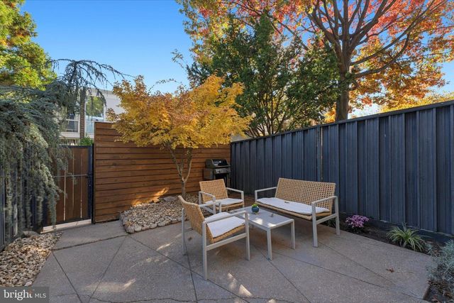 1378 4TH ST SW, Washington, DC 20024