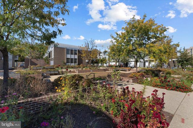 1378 4TH ST SW, Washington, DC 20024