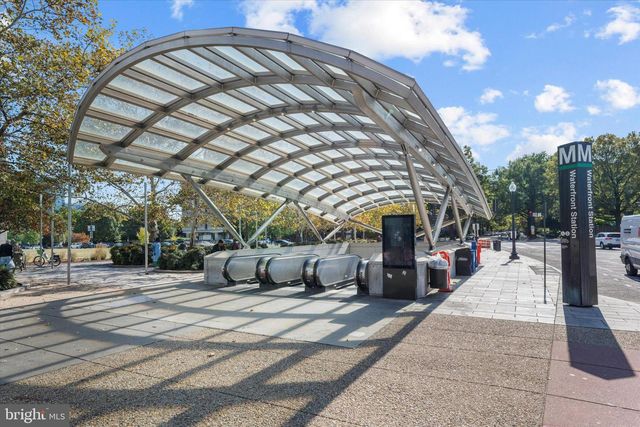 1378 4TH ST SW, Washington, DC 20024