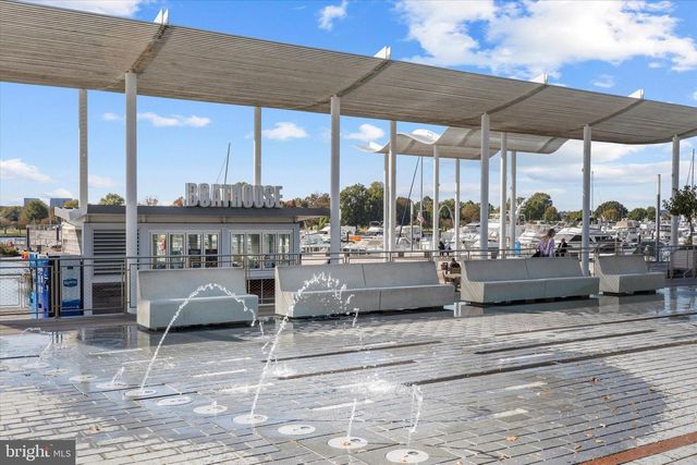 1378 4TH ST SW, Washington, DC 20024